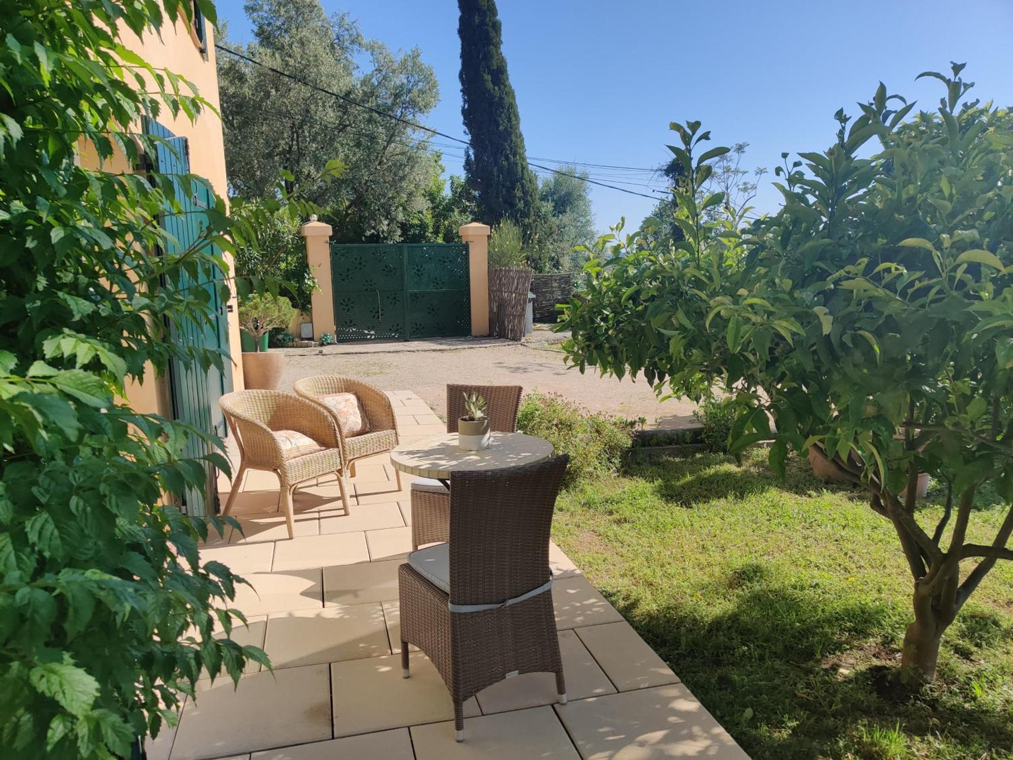 Les Collines De St Paul Bed & Breakfast Сен Пол дьо Ванс Екстериор снимка